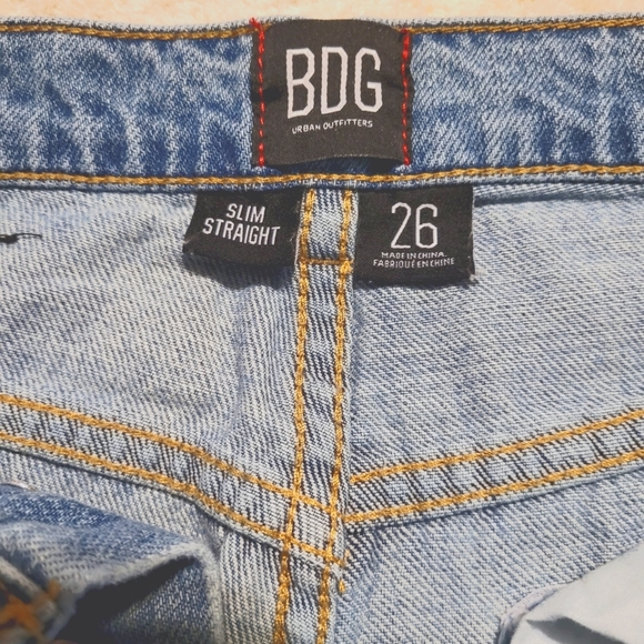 BDG Light Wash Slim Straight Button Front Distressed Jeans, 26 (2/4) -EUC - Picture 6 of 6